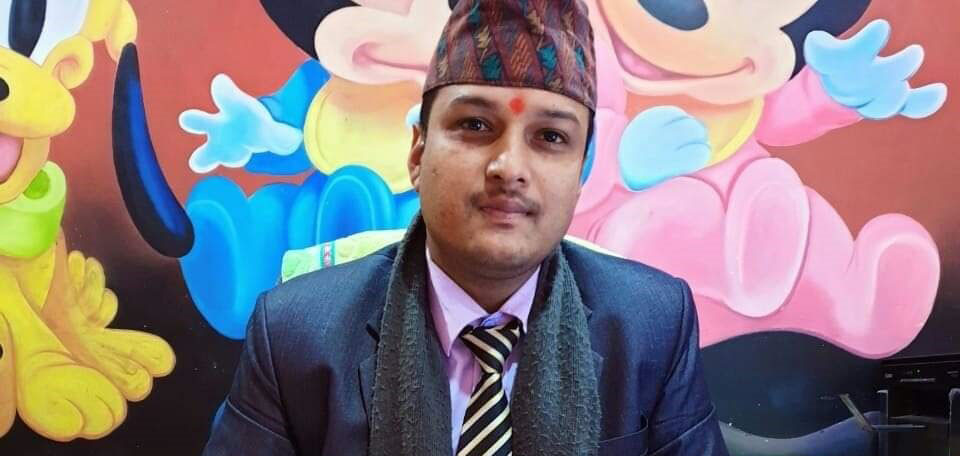 धीरज मैनाली