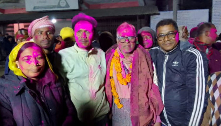 स्थानीय तह उपनिर्वाचन अन्तर्गत सुनसरीको गढी गाउँपालिका– ६ को वडाध्यक्ष पदमा निर्वाचित भएका नेपाली कांग्रेसका उम्मेदवार तेतर साह  । तस्बिरः अजितकुमार झा/रासस