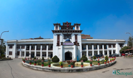 विदेशमा भएका दूतावासलाई मतदाता नामावली जाँचदेखि मतगणना सम्मको अधिकार दिने गरी अध्यादेश जारी गर्ने तयारी