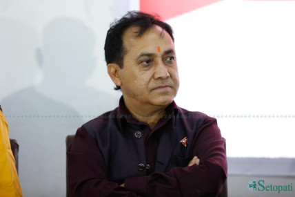 विश्वप्रकाश शर्माले केन्द्रीय समितिमा राखे ४८ बुँदे धारणा (पूर्णपाठ)