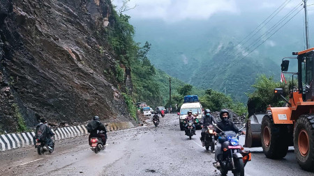 तस्बिरः सडक डिभिजन भरतपुर।