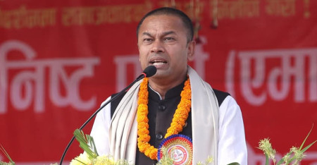 मधेसका नवनियुक्त मुख्यमन्त्री यादवलाई प्रश्न- रातारात होटलमा शपथ लिनुपर्ने अवस्था किन आयो?