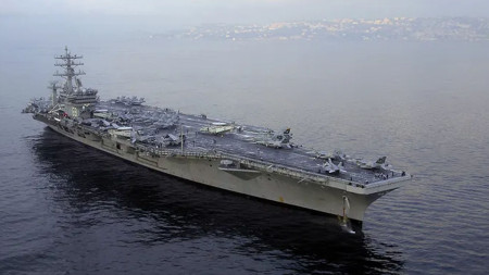 दक्षिण चीन सागरमा खस्यो अमेरिकी नौसेनाको हेलिकप्टर र लडाकू विमान