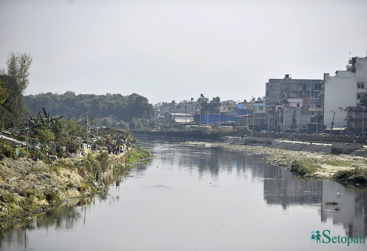 आजका तस्बिरहरू- मंसिर १३