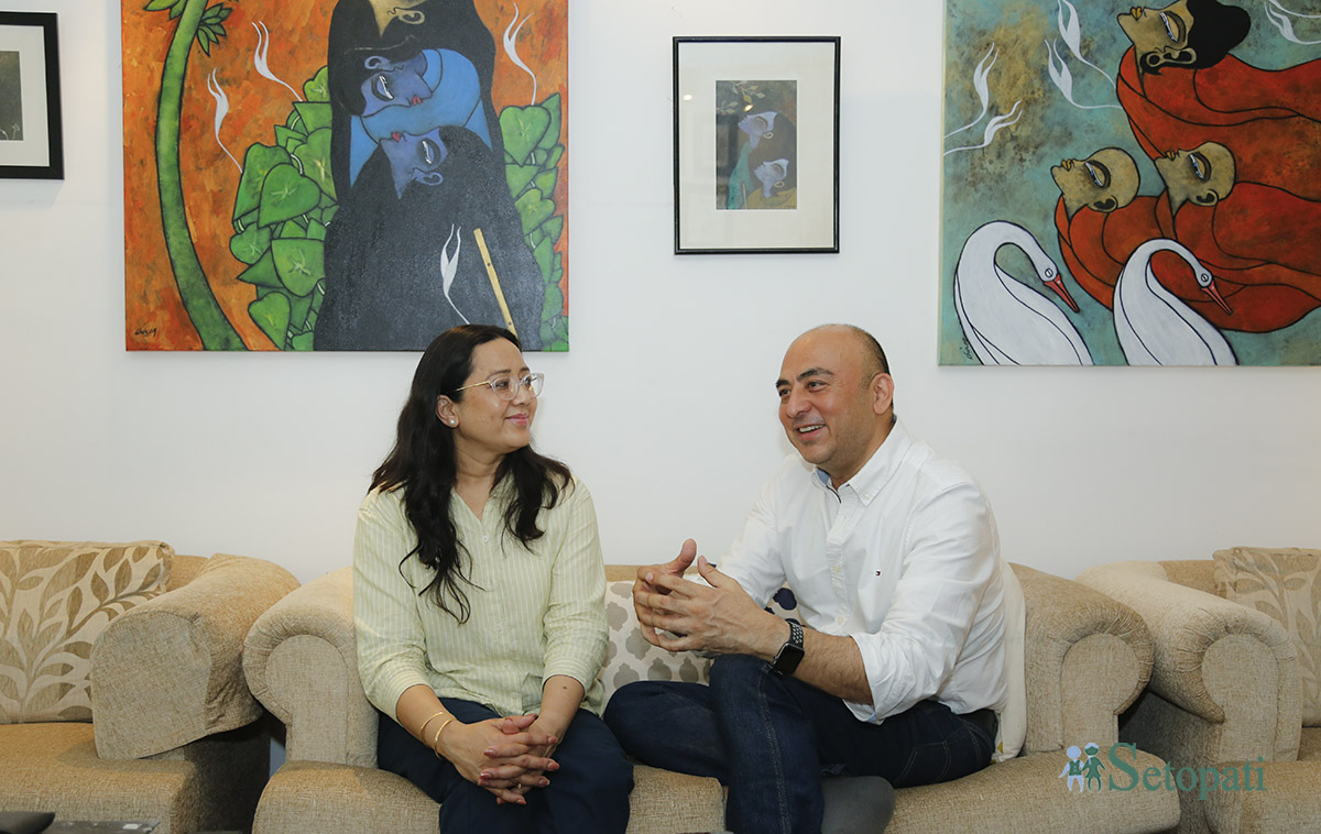 अल्का श्रेष्ठ र किरणकृष्ण श्रेष्ठ। तस्बिर: नवीनबाबु गुरूङ/सेतोपाटी