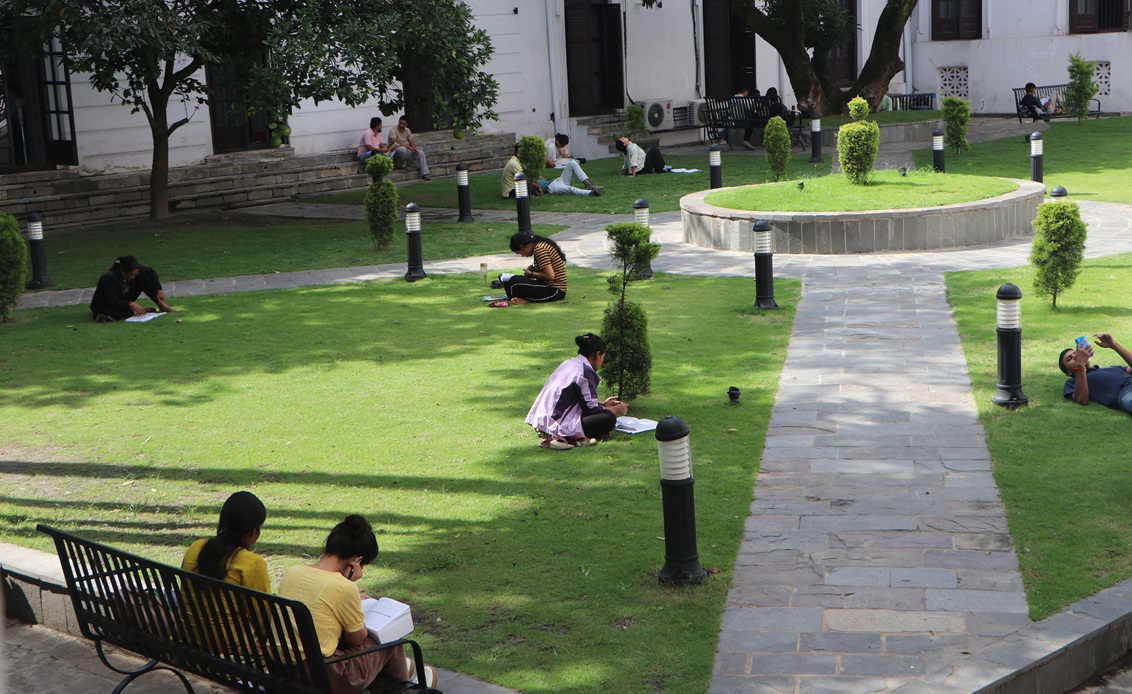 आजका तस्बिर- भदौ १५