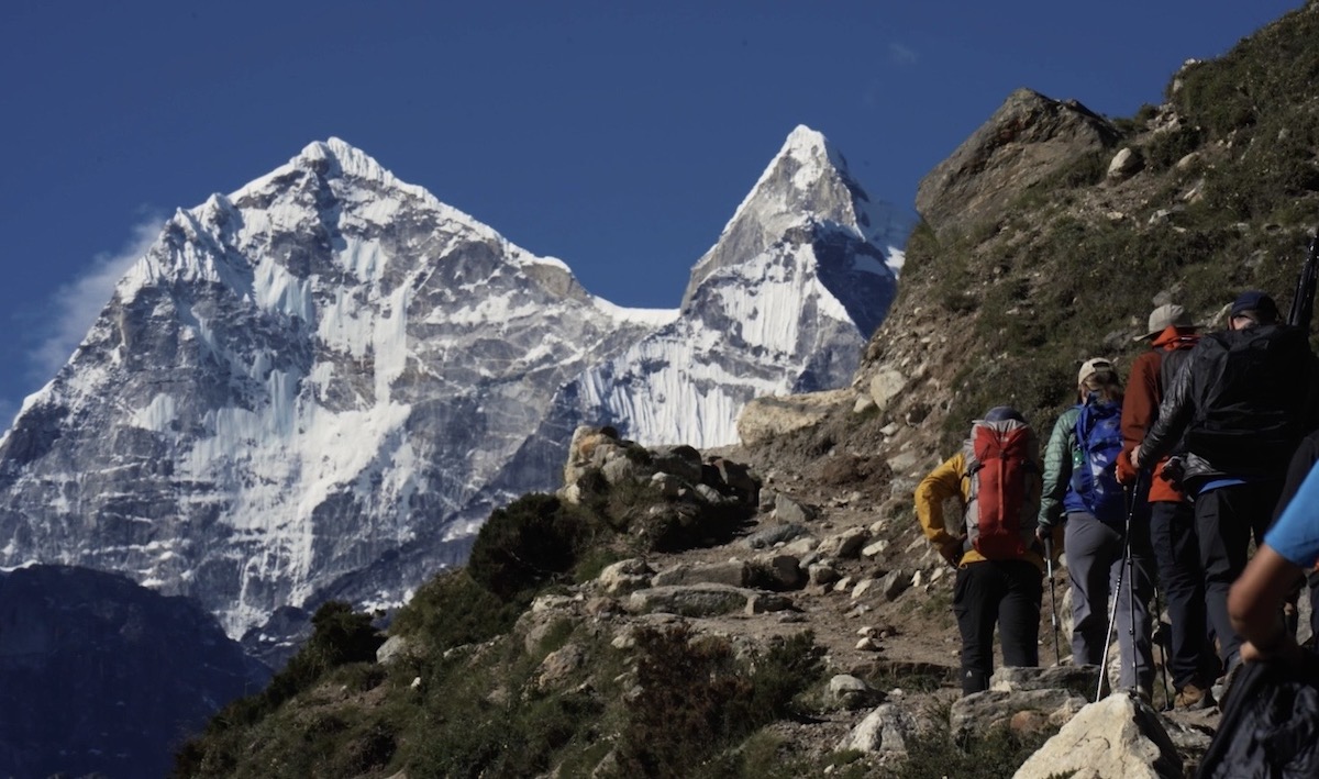 खुम्बु पदयात्राको दृश्य। तस्बिर स्रोत: आलोकसिद्धि तुलाधर