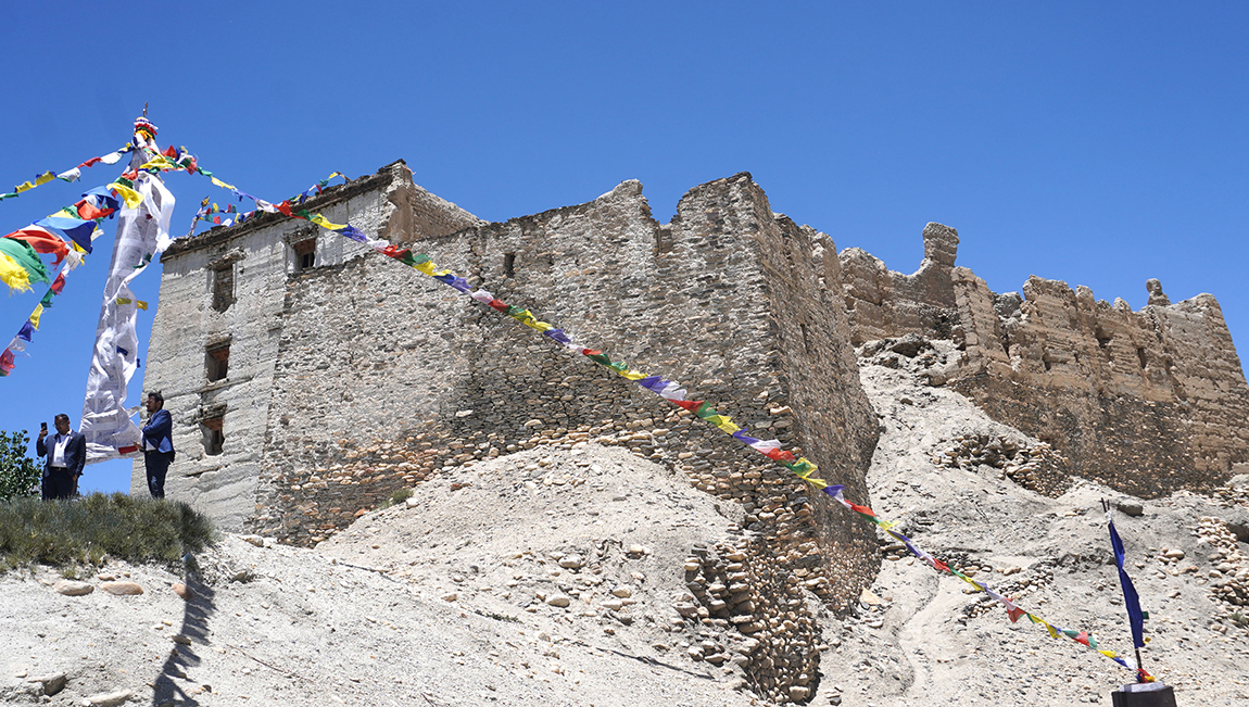 आजका तस्बिर- असार ३२