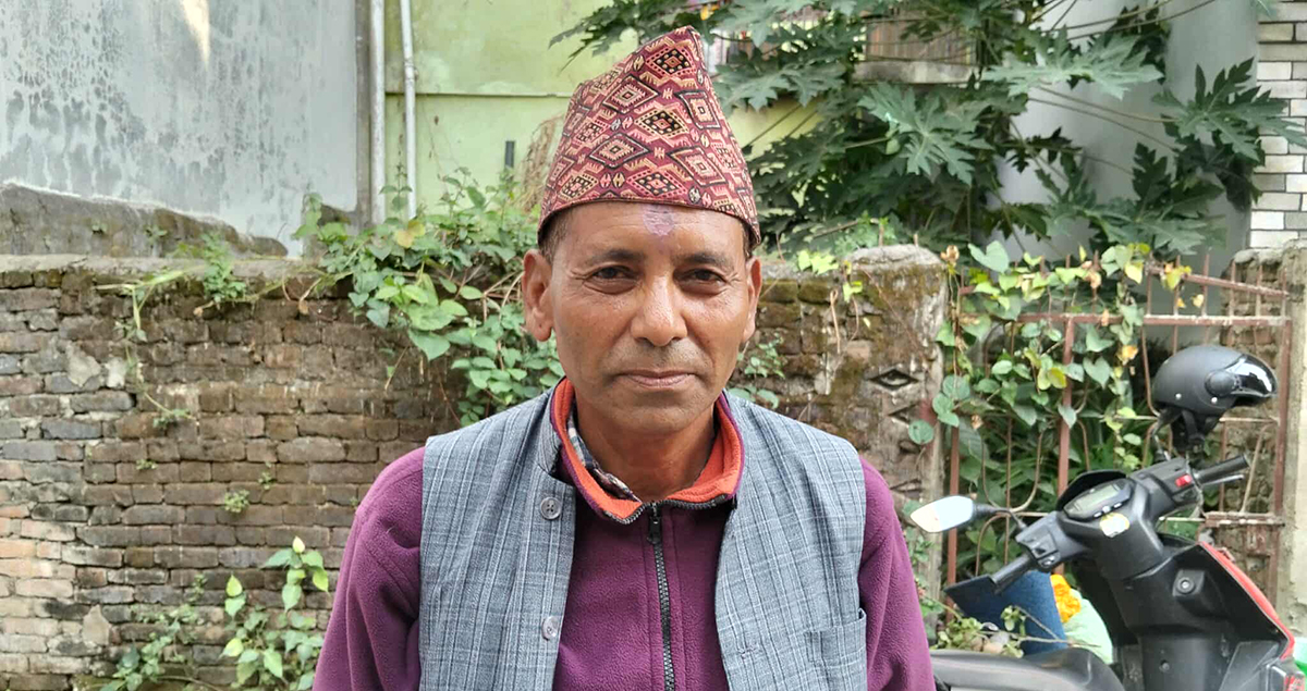 ६२ वर्षीय लखपति सुनार।